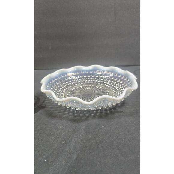 Vintage Moonstone Hobnail Opalescent Glass Ruffled Edge Bowl Dish Clear White - Picture 2 of 6